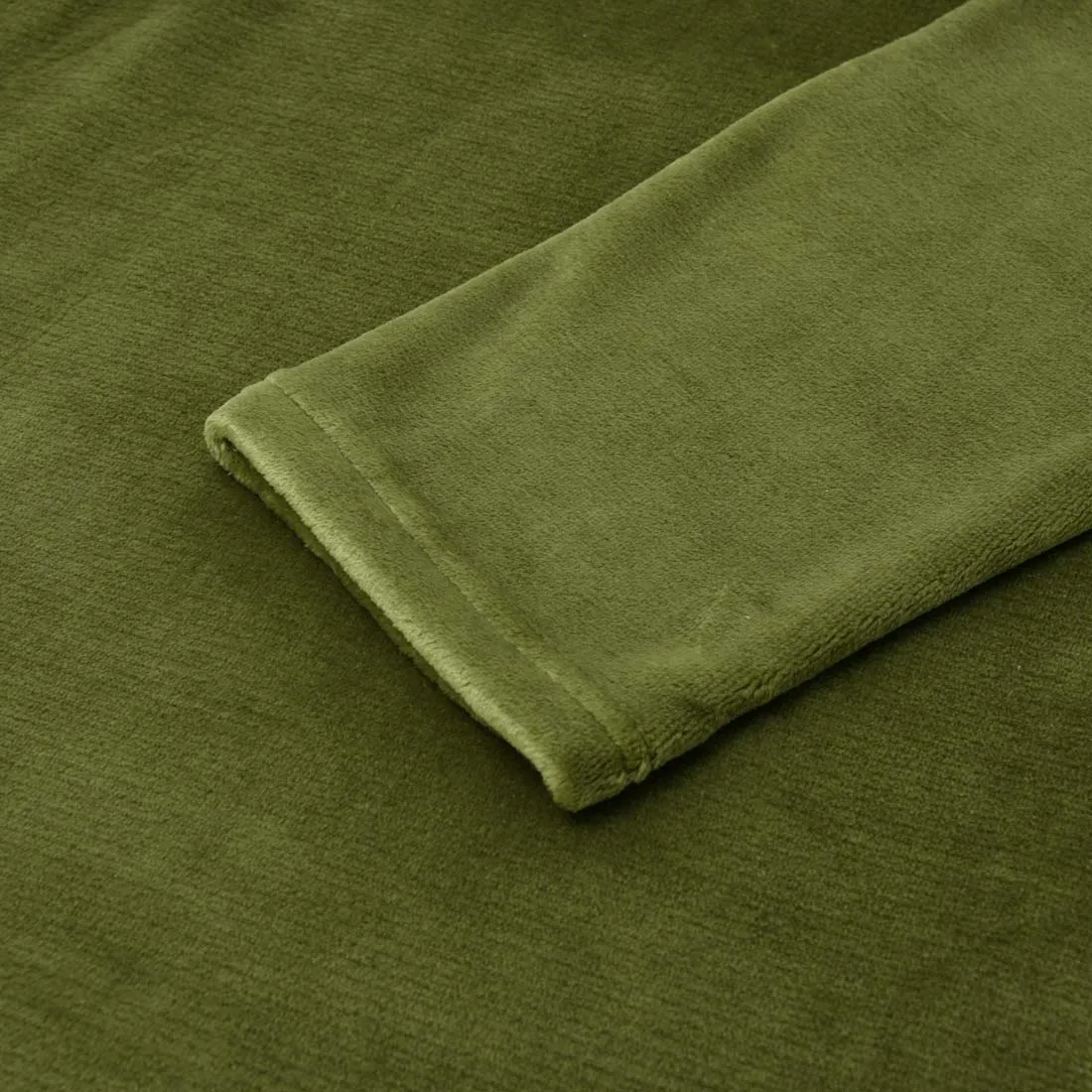 Accessorize Super Soft Hooded Blanket
